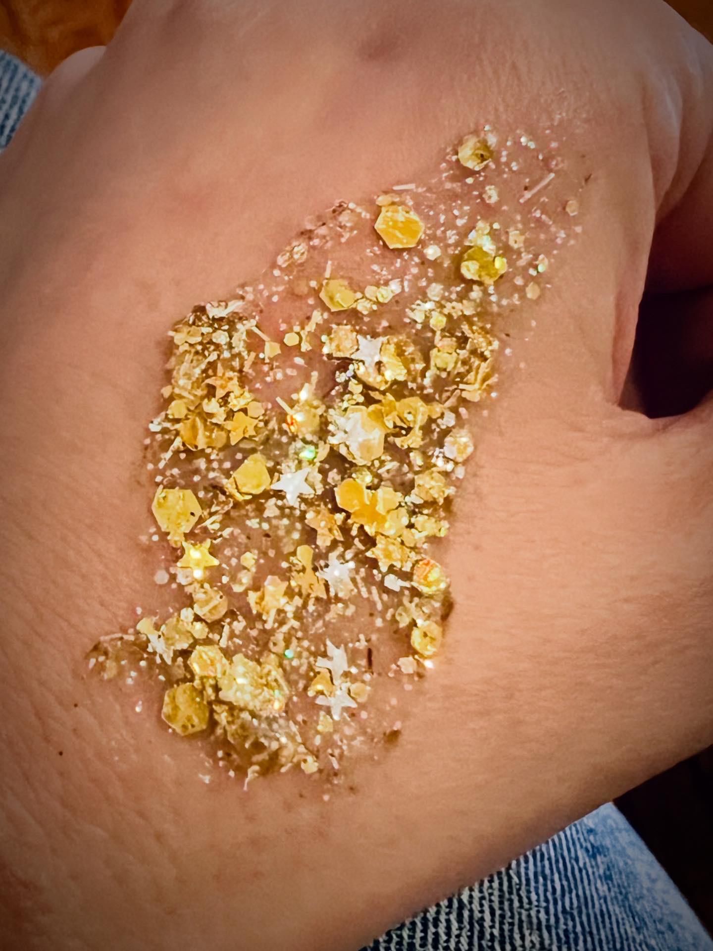 Glitzy Manes “Stella” Glitter Hair Gel